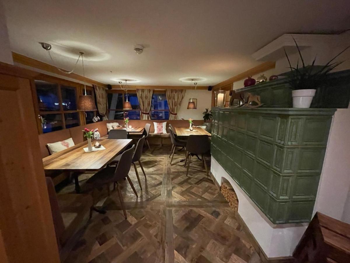 Hotel Alpenrose Гаргеллен Экстерьер фото