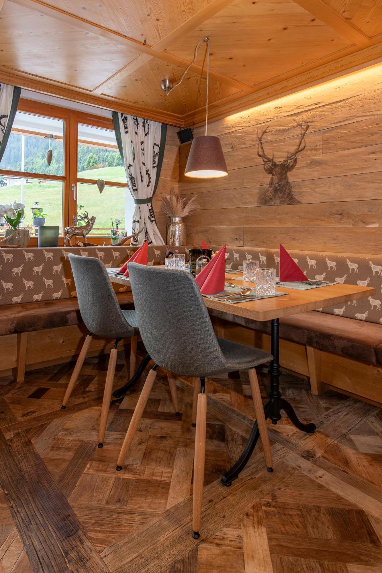 Hotel Alpenrose Гаргеллен Экстерьер фото